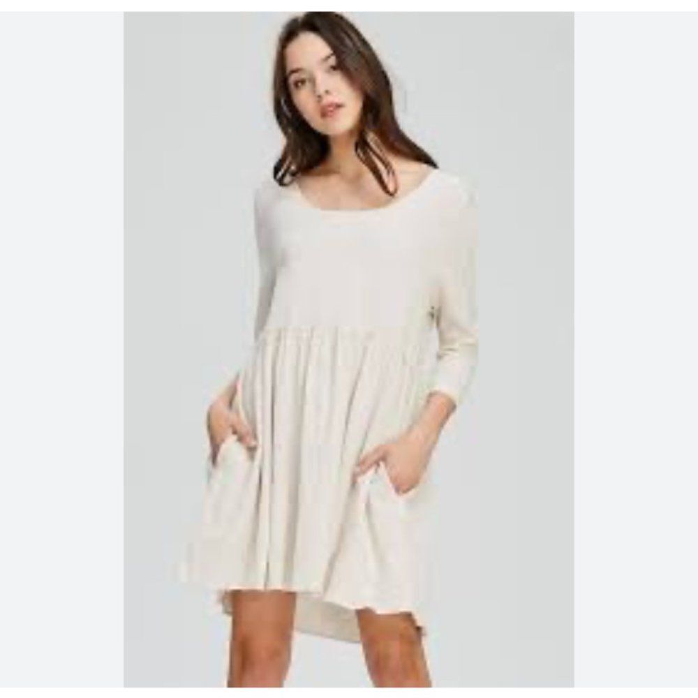 Urban Renewal Womens Size M Pullover Cream Fit / Flare Crinkle Mini Dress